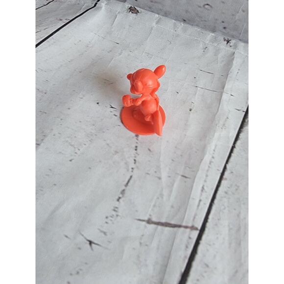 2005 Milton Bradley Mouse Trap Game Red Mouse Token Replacement Part - Picture 3 of 4